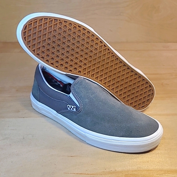 Vans Classic Slip-On Gray Canvas/Suede Men's Athletic Shoes - Picture 8 of 11
